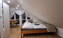 Pokój nr 6 na poddaszu
